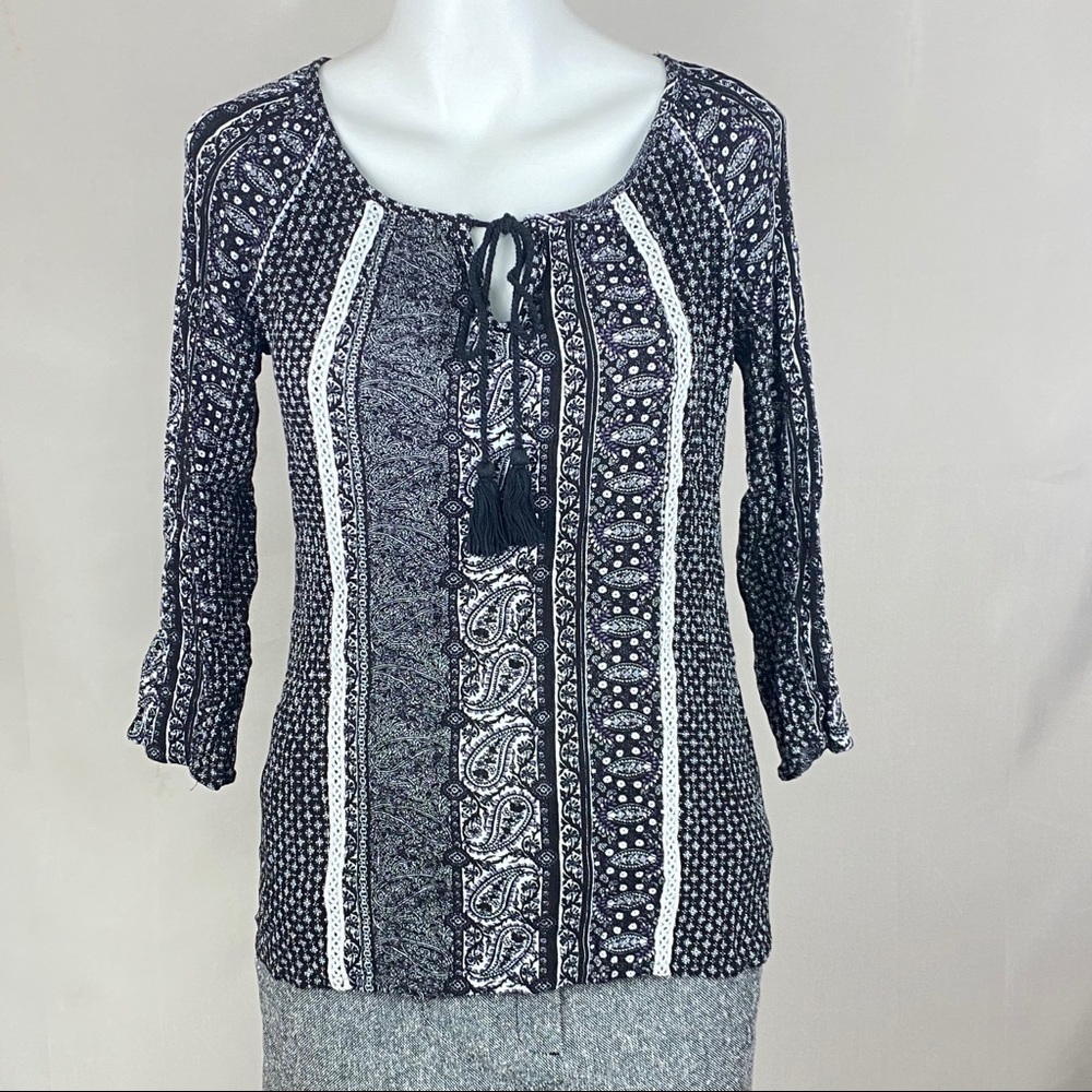Dress Barn  black and white blouse boho print